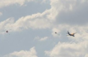 Сбит разведывательный самолёт с «гуманитарным грузом»?