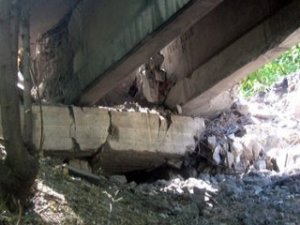 Взорван мост через Северский Донец