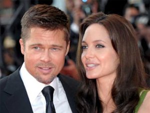 Брэд Питт и Анджелина Джоли дали клятвы верности на юге Франции