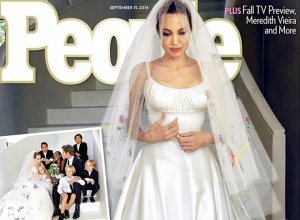 Анджелина Джоли и Брэд Питт поделились своими свадебными фото