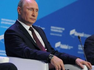 Бежать в Крым Януковичу помогала Россия – Путин признался