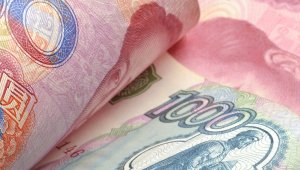 Китай начинает торговлю свопами на 3 валюты, в том числе рубль