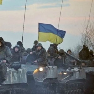 Украинские военные прорывают себе дорогу из «котла» под Дебальцево