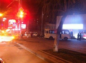 В Ростове лихач за рулем маршрутки промчался на красный и устроил ДТП