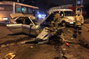 Массовая авария в Ростове – в аварии с участием 5 машин погибли два человек ...