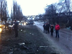 В Воронеже мусоровоз протаранил опору ЛЭП и оставил без света три района