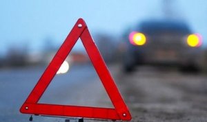 Двое пострадавших на Рублевском шоссе Москвы:иномарка протаранила автобус
