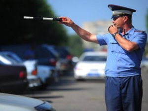 В Крыму идут рейды ГИБДД по выявлению авто с украинскими номерами