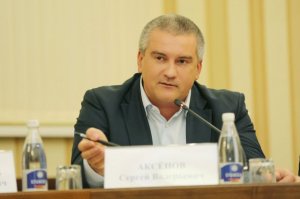 Аксенов обещал публичный суд над главой Черноморского района