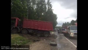 Трое погибших и пятеро раненых в аварии с микроавтобусом под Ярославлем