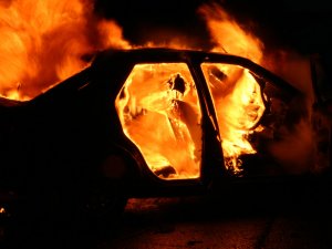 Еще один автомобиль сгорел в Симферополе