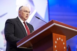 Вячеслав Моше Кантор в Европарламенте заявил о развитии сотрудничества в об ...