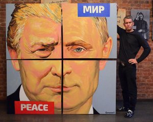 Художник Алексей Сергиенко запечатлел на холсте встречу Путина и Трампа на  ...
