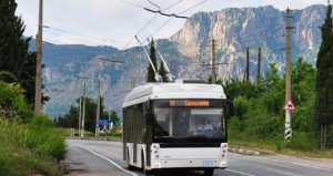 В течение трех лет в Севастополе появятся сто новых троллейбусов и автобусо ...