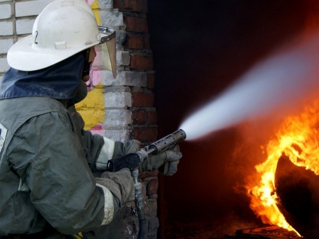 Всего за сутки пожарные спасли 68 человек в Крыму