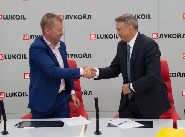 Сбербанк и ЛУКОЙЛ запустили партнерскую программу по кредитным бизнес-карта ...