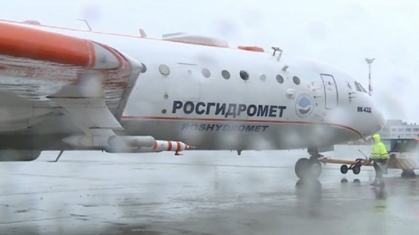 В Крыму опробовали самолет для вызова осадков