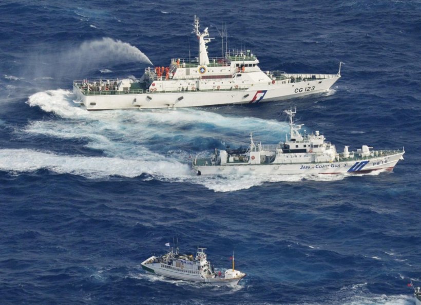 Китай пообещал без предупреждения атаковать американские корабли