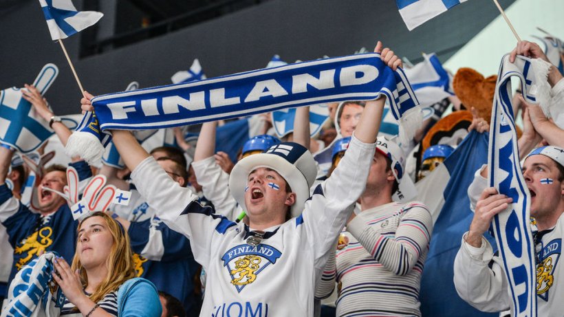 Сотни финских фанатов заболели ковидом после посещения игр в Петербурге 