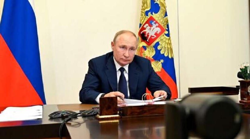 Путин распорядился о разовых выплатах пенсионерам, военным и правоохранителям