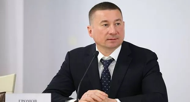 ЕР приостанавливает членство экс-главы Калининского района Петербурга