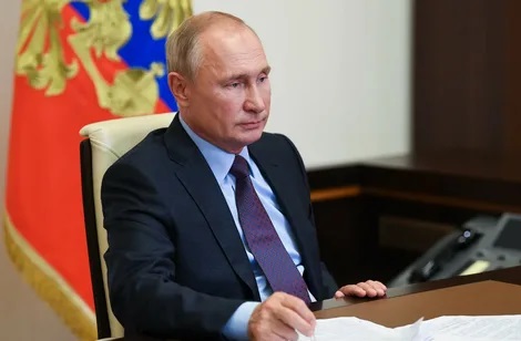 Путин поспорил с Сокуровым о России фразой «вы хотите повторения Югославии?»