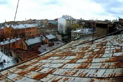 Признаков ремонта в петербургских крышах обнаружено не было