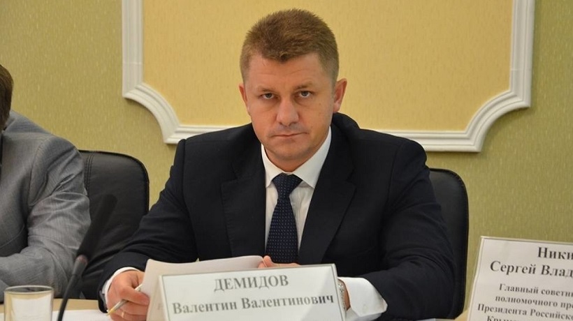 Горсовет уволил действующего главу администрации Симферополя Демидова 