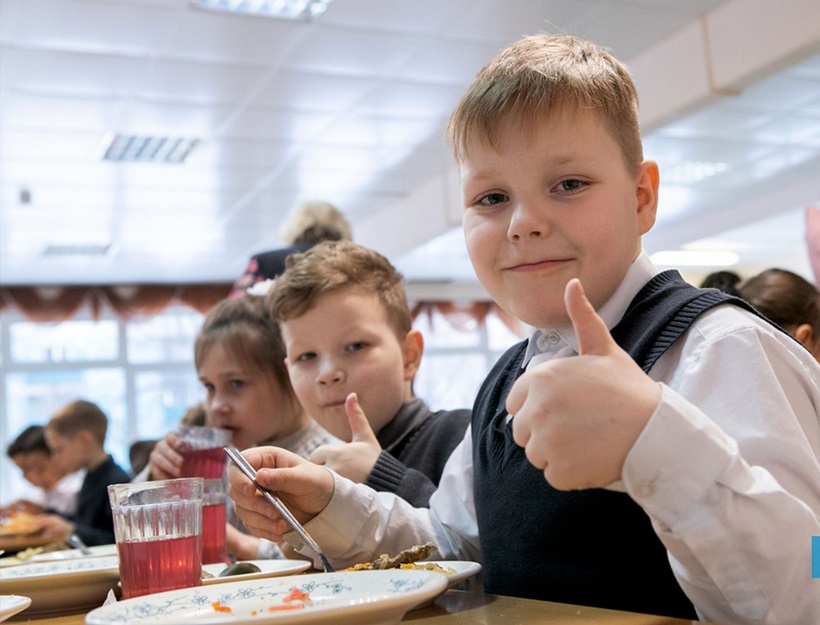 300 млн рублей выделят на питание школьников в Симферополе
