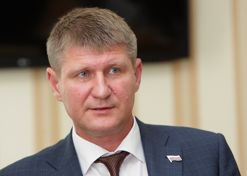 Депутат от Крыма Шеремет призвал отменить все празднования в России