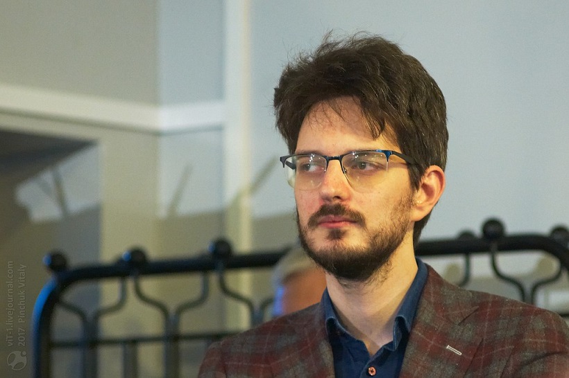 Оппозиционный блогер Максим Кац объявлен в розыск