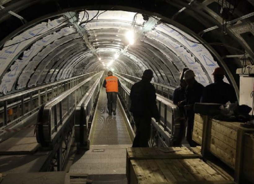 СМИ сообщают о возможных срывах сроков продолжения строительства зеленой ветки метро в Петербурге