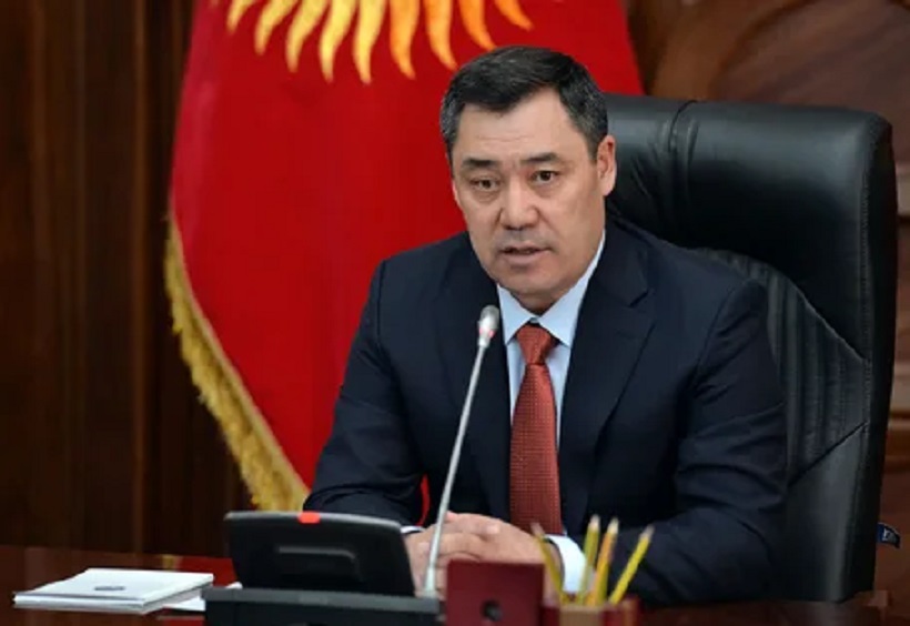 Глава Киргизии поругал правительство за документы на русском языке