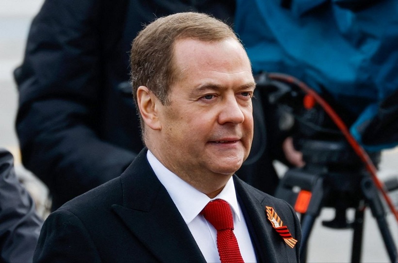 Медведев пригрозил Украине возмездием любым оружием в случае атаки на Крым