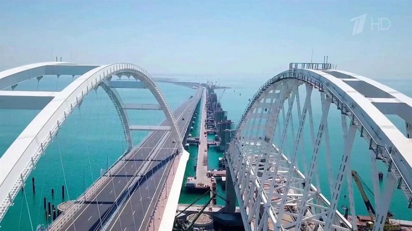 Уже к лету на Крымском мосту увеличат пропускную способность 