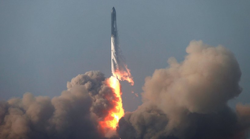 SpaceX назвала преднамеренным уничтожение ракеты