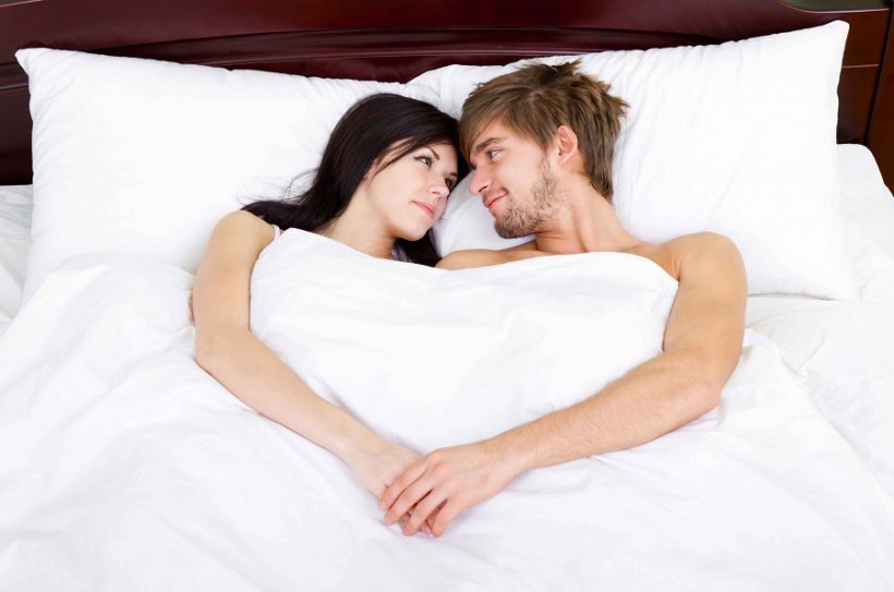 Сколько длится идеальная прелюдия в постели, рассказал сексолог