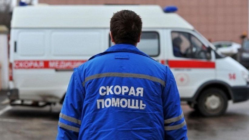 Женщины за рулем скорой помощи вместо мужчин: московские водители массово увольняются из-за низких зарплат