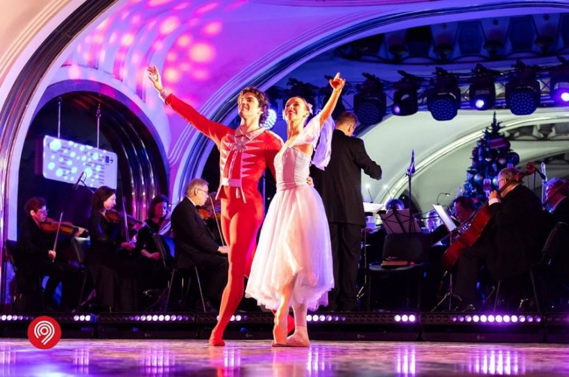 Новогоднее настроение в метро: балет «Щелкунчик» порадовал пассажиров на станции «Маяковская»