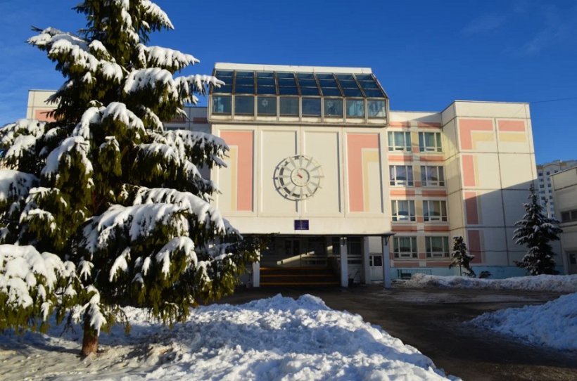 Задержан учитель московской школы по обвинению в совращении нескольких учен ...