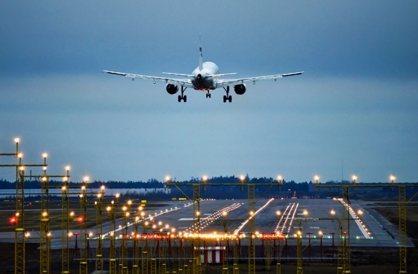 Самолет «Победы» экстренно сел в аэропорту Внуково