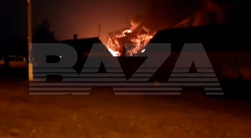 В Каневском районе Краснодарского края сообщают о взрыве и пожаре. Местные считают, что упал вертолет