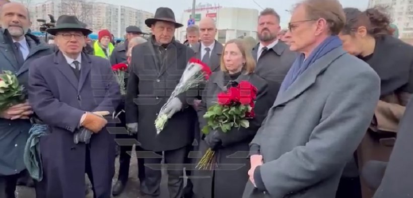 Похороны Алексея Навального в Москве прошли 1 марта на Борисовском кладбище под музыку из «Терминатор – 2» и песню Фрэнка Синатры «My Way»