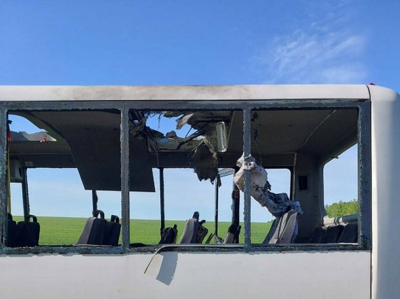ВСУ атаковали автобус и автомобиль в Борисовском районе Белгородской области. Есть погибшие