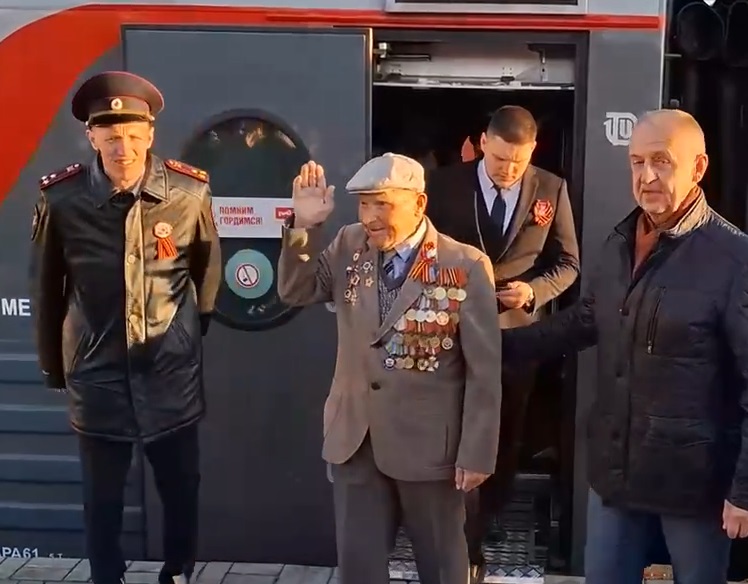 99-летний ветеран Великой Отечественной войны приехал в Москву для участия в параде Победы
