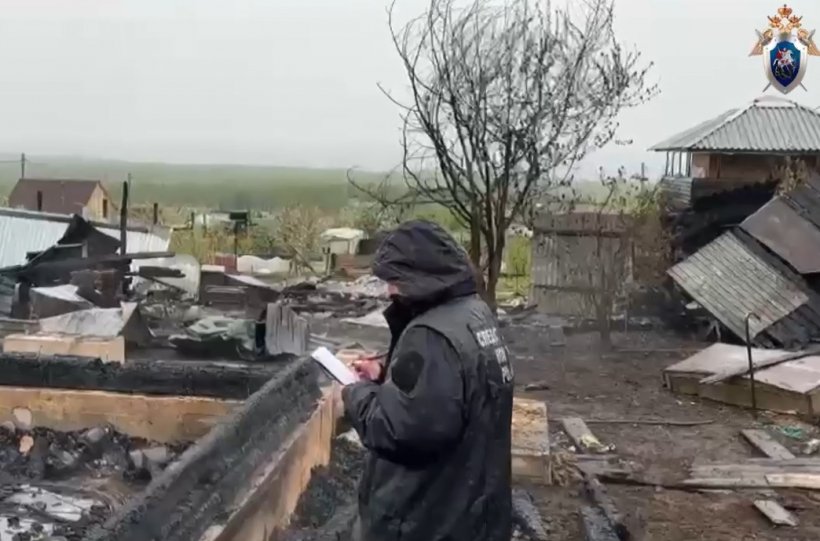 Подросток зарезал четырех сверстников в Иркутской области, поджог дом и сам погиб в огне