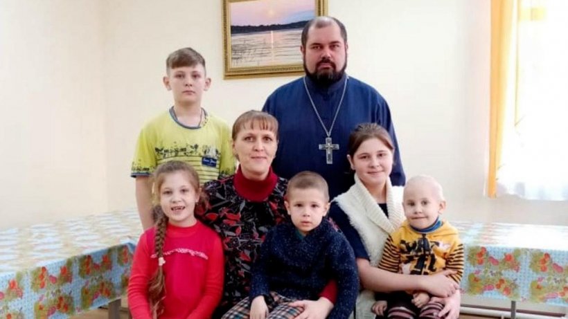 Ездивший на СВО священник Димитрий Бабкин погиб в ДТП в российском регионе