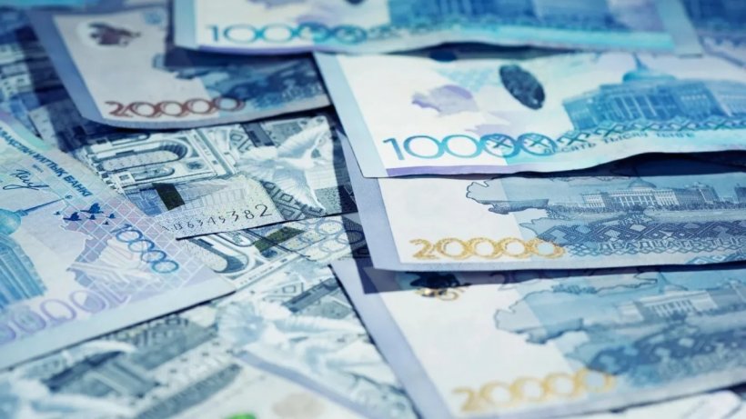 Займ на год с ежемесячным платежом в Казахстане: на что обратить внимание при выборе МФО