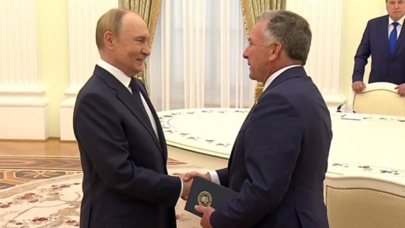 Трамп доволен переговорами своего спецпосланника Уиткоффа с Путиным 6 авгус ...