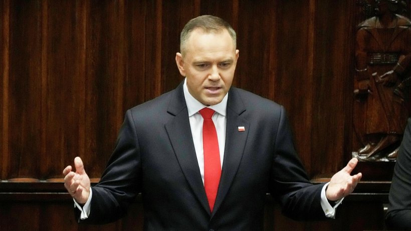 Зеленский грозит «последствиями» президенту Польши Навроцкому за идею запретить бандеровскую символику в стране